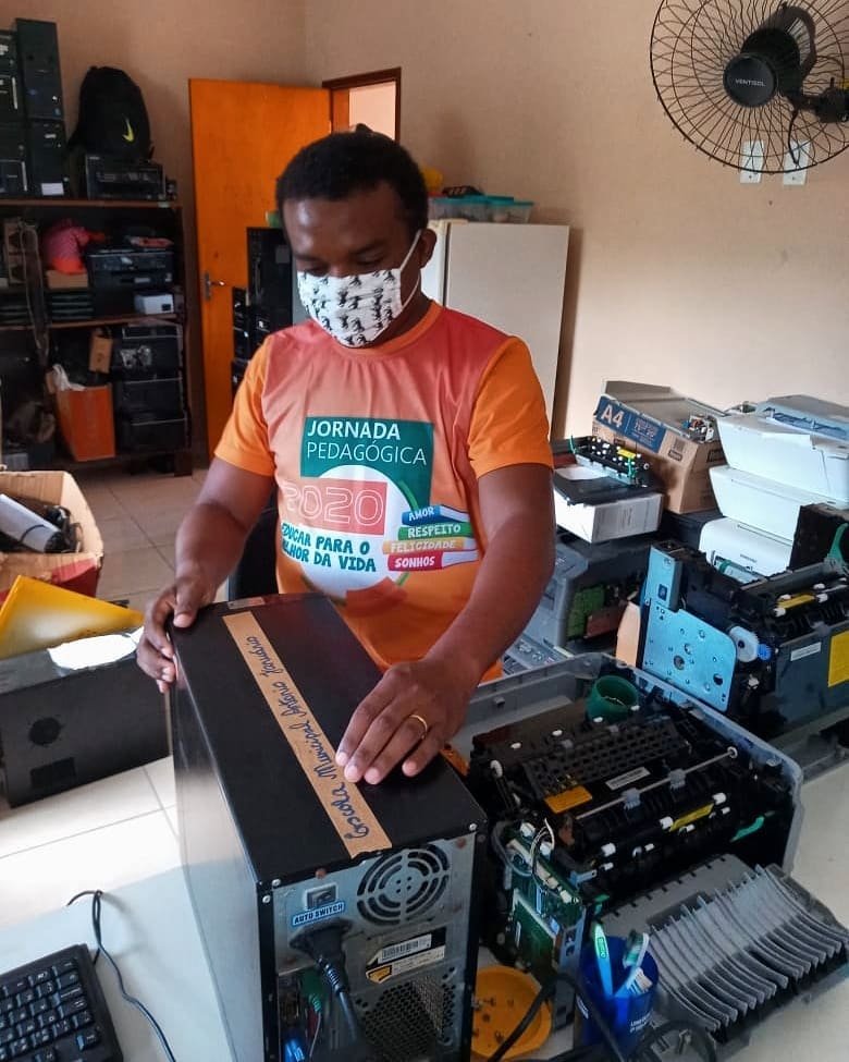 Assistência Técnica 27
